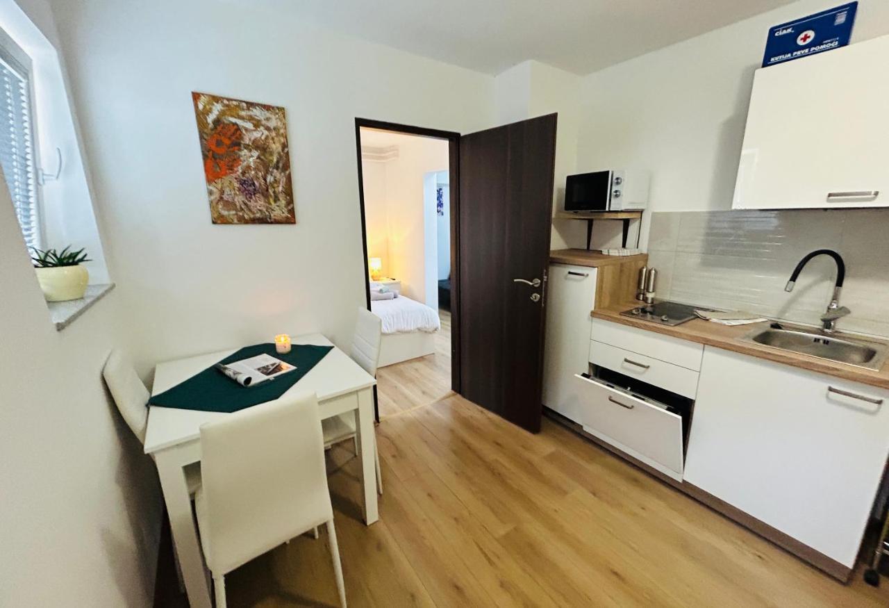 Apartment In Time Сесвете Экстерьер фото